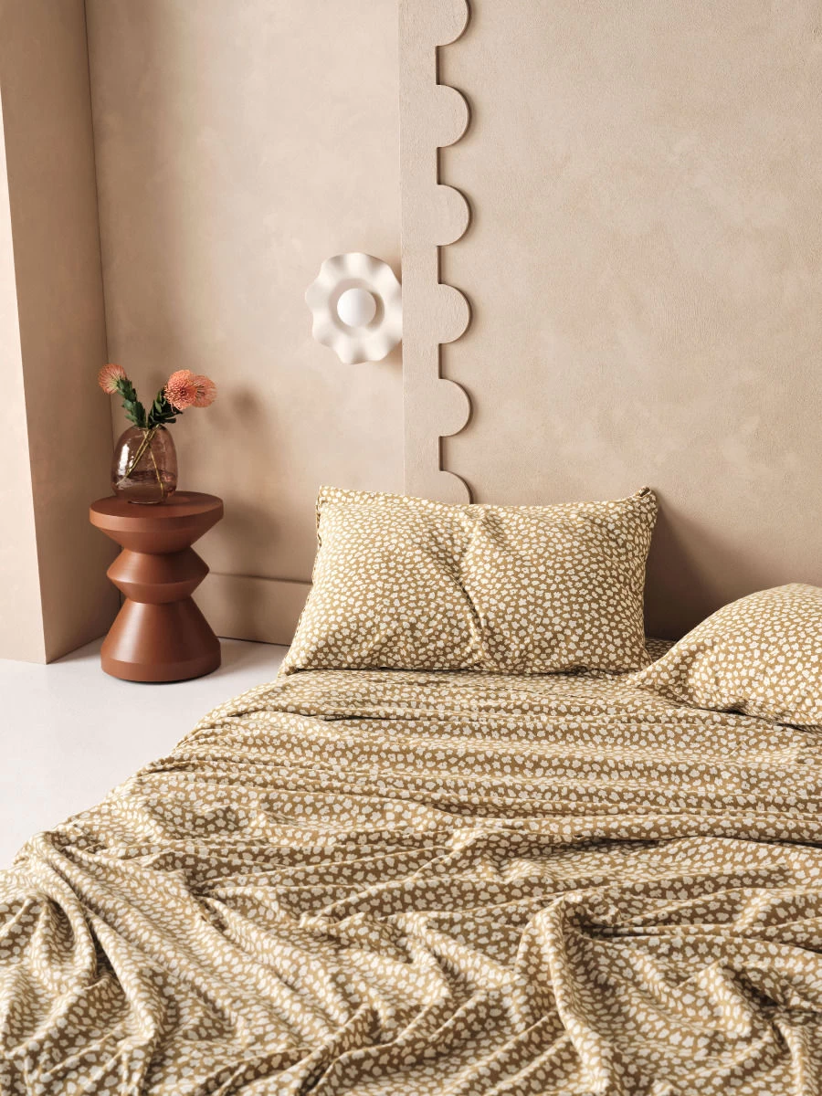 Linen House Abbi Dijon Flannelette Sheet Set - Image 4