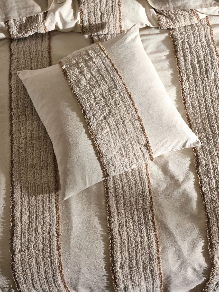 Linen House Calder Bed Cover - Image 4