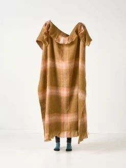 Linen House Clover Spice Throw