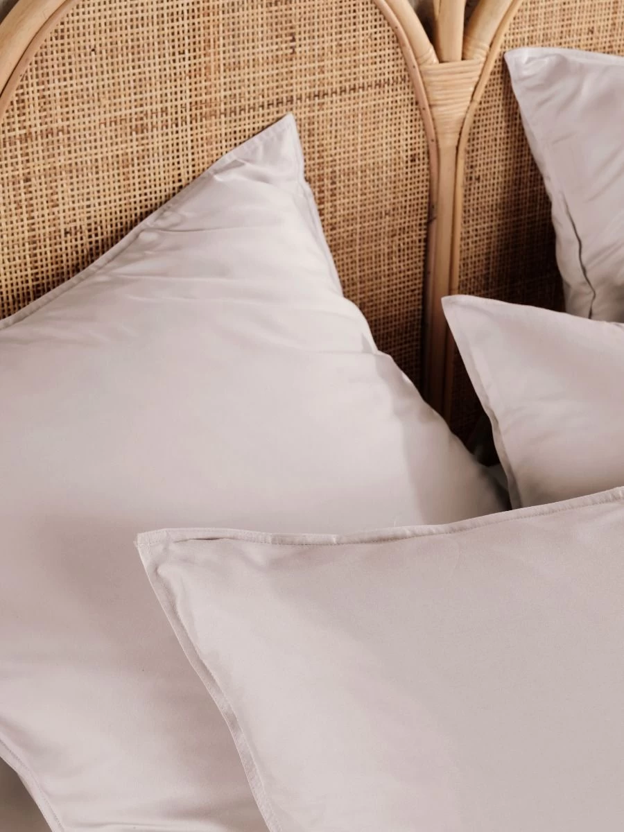 Linen House Nara Bamboo Cotton Wisteria European Pillowcase - Image 3