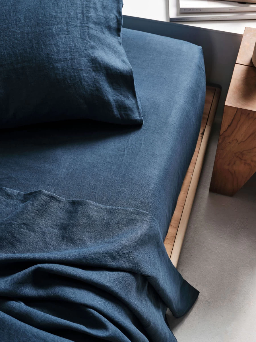 Linen House Pure Linen Navy Sheet Set - Image 3