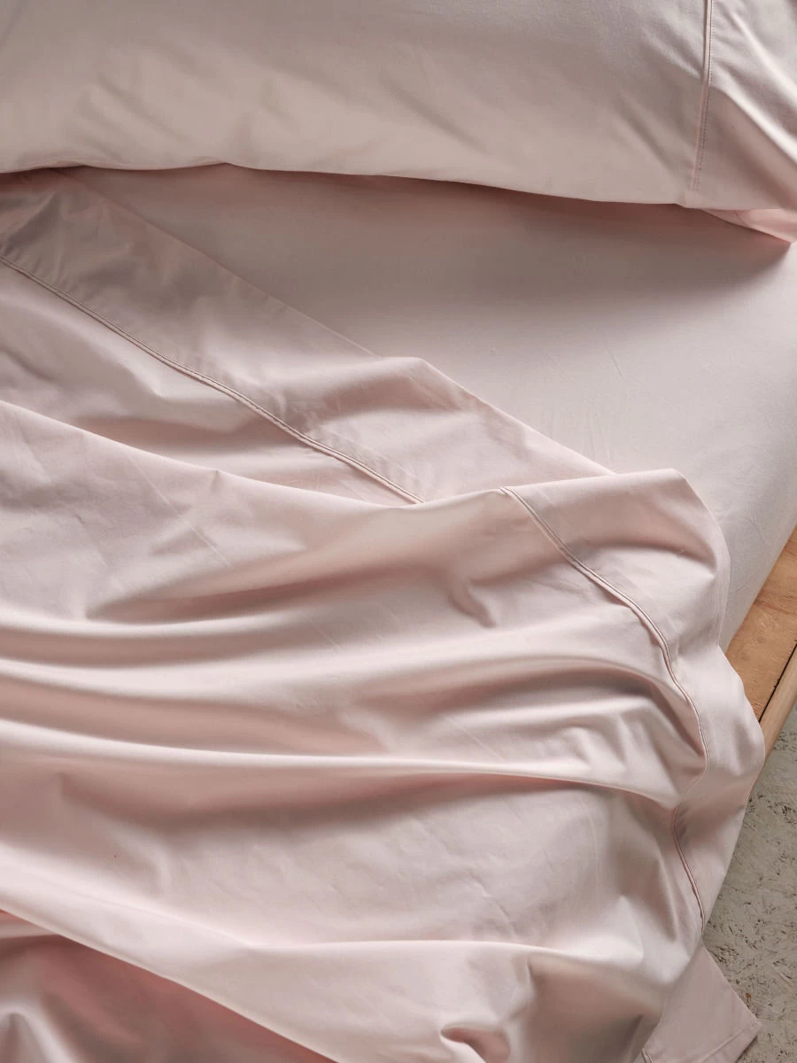 Linen House Winton 300TC Pink Cotton Percale Sheet Set - Image 2