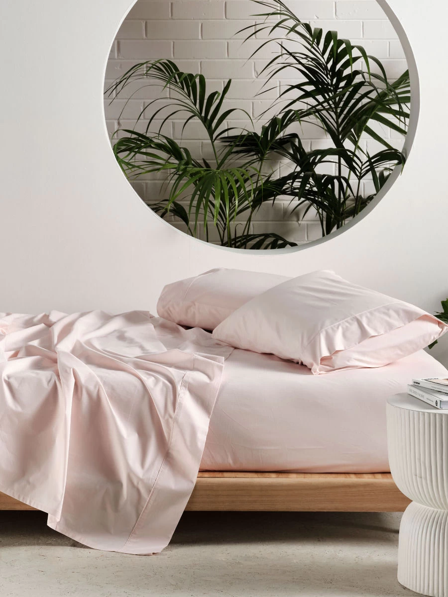 Linen House Winton 300TC Pink Cotton Percale Sheet Set - Image 3