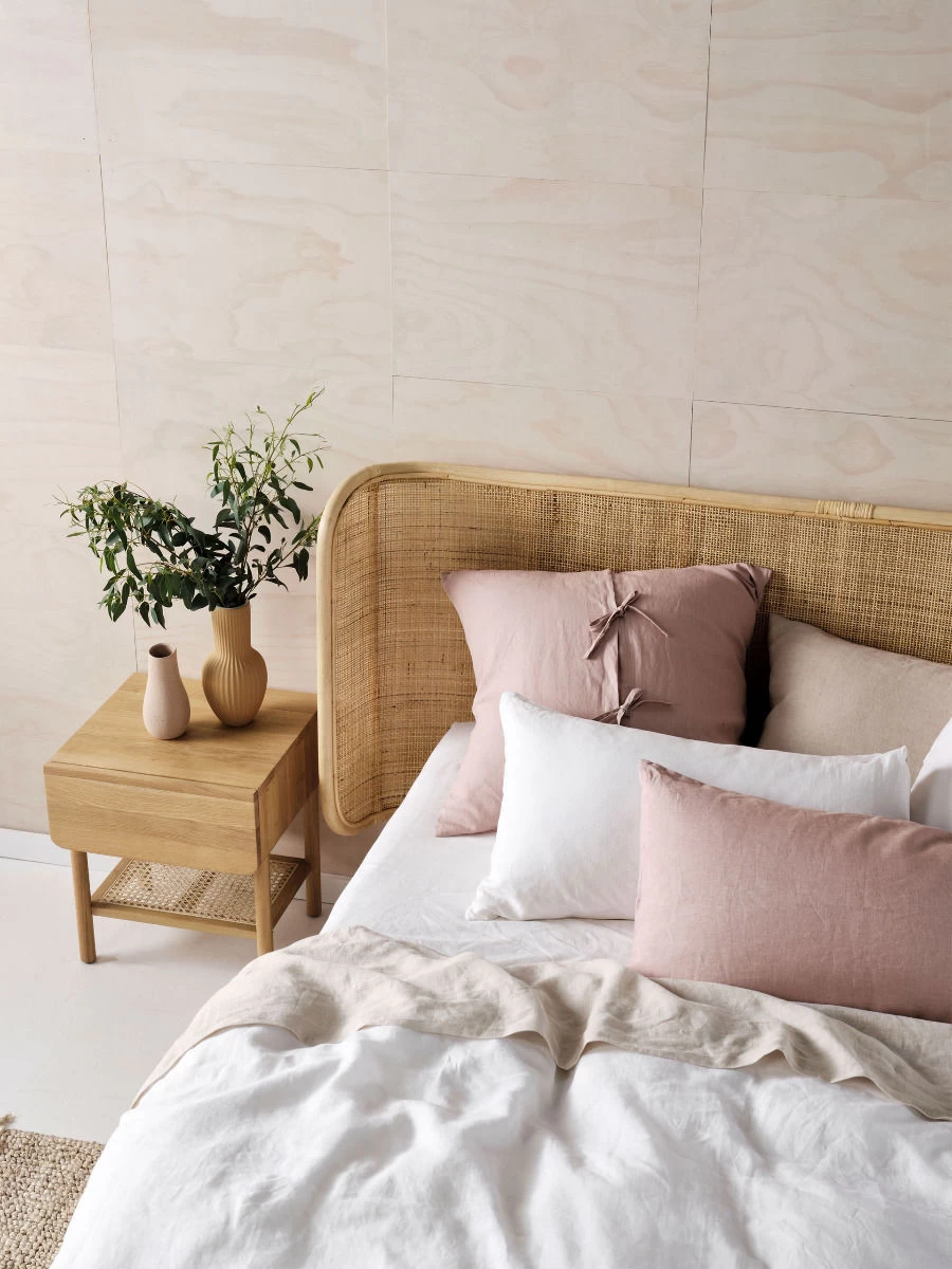 Linen House Nimes White Linen Quilt Cover Set - Image 4